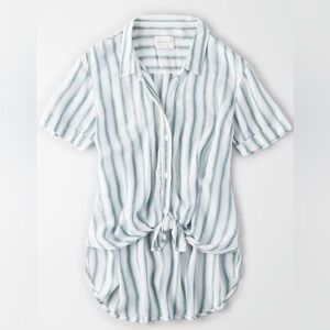American Eagle Striped Short Sleeve Button Up Shirt